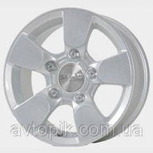 Литі колісні диски Скад: колір Платина