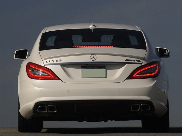 Спойлер Mercedes CLS W218 шабля тюнінг стиль AMG