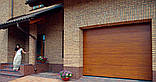Гаражні секційні ворота ALUTECH TREND Розмір 2500х3250 мм. Колір "DARK OAK" (темний дуб) панель М-гофр, фото 2