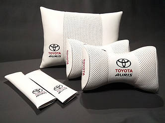 Комплект аксесуарів салону Toyota Auris