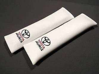 Подушки накладки на ремінь безпеки Toyota AURIS білі