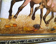 Картина "Кони пари", панно з бурштину в подарунок, фото 2
