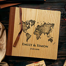 Дерев'яна весільна книга для побажань 22х22 см з шкіряним корінцем "Карта світу"