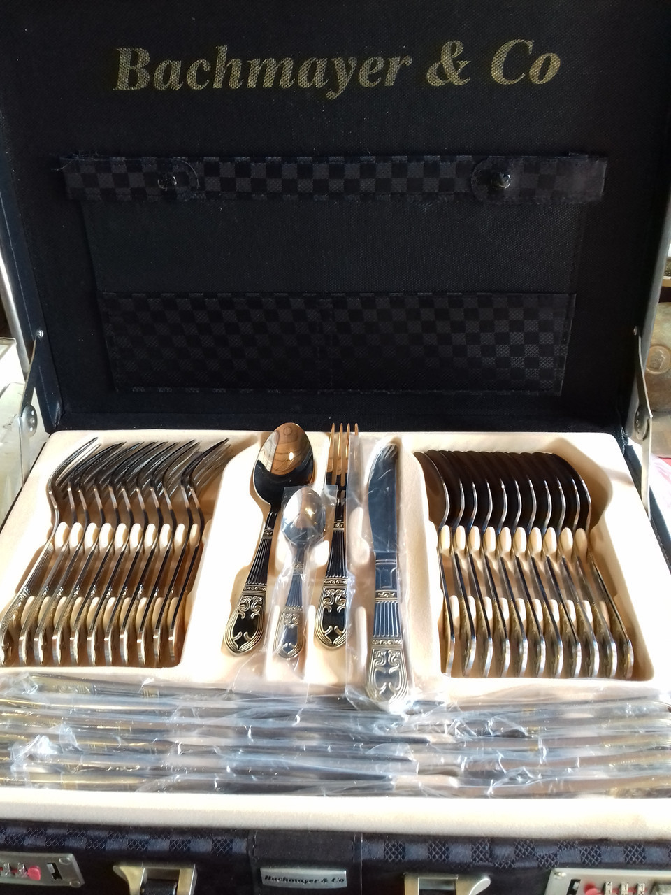 Набор фраже в чемодане Bachmayer BM 7290 набор столовых приборов 72 ...
