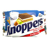 Молочно-горіхові вафлі Knoppers 25г (Німеччина)