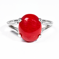 Кольцо из серебра с красным кораллом, 12*10 мм., 1066КЦК