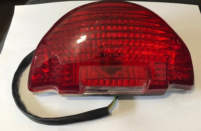 RACE - фара задня