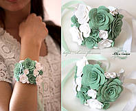 Мятный браслет на руку с розами ручной работы "Бело-мятные розы"