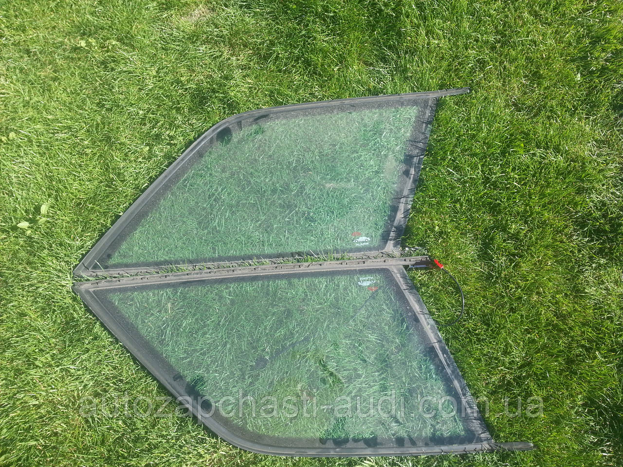 Скло бічне трикутник Avant Audi 100 A6 C4 91-97г, фото 1