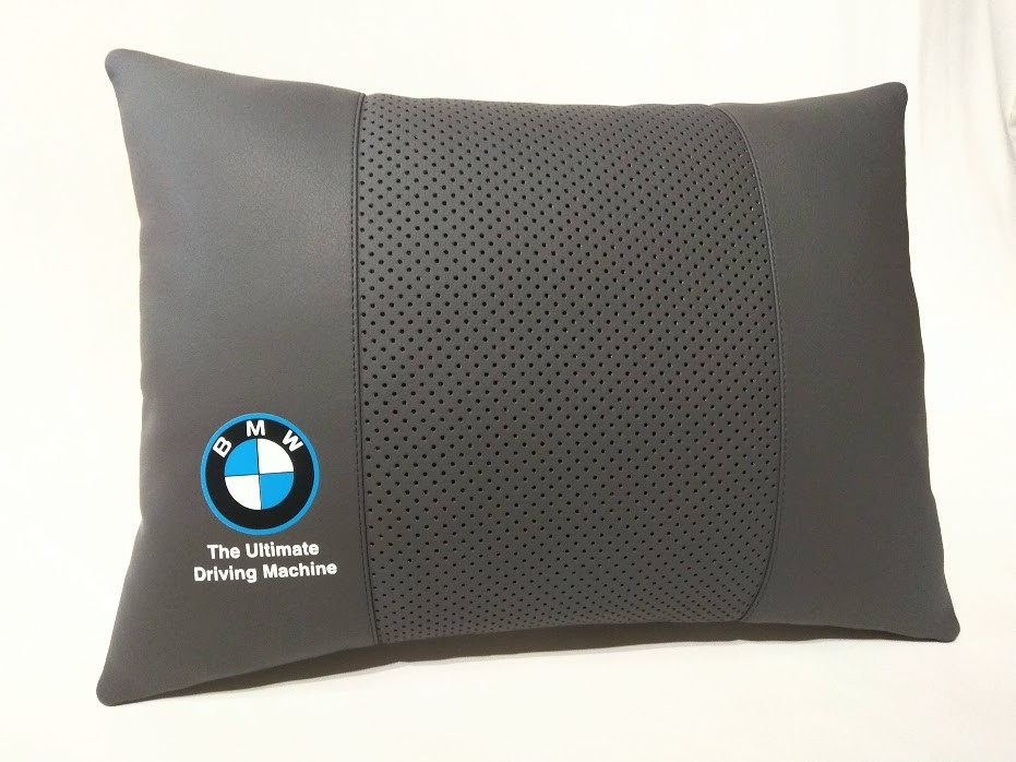 Подушка під спину в автомобіль BMW  1 шт