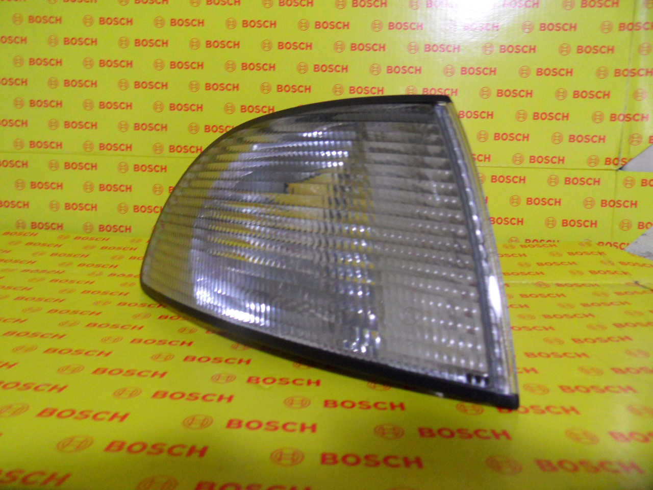 Указатель поворота передний AUDI A4 (B5) SDN 94-98/AVANT, 1315106919, 1 315 106 919