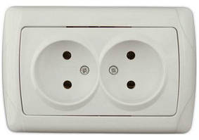 Розетка подвійна без заземлення кремова VIKO Carmen