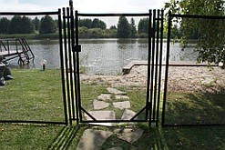 Універсальний паркан для басейну