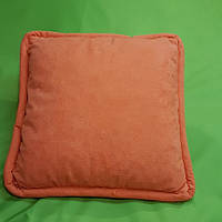 Декоративная квадратная подушка с объёмным кантом