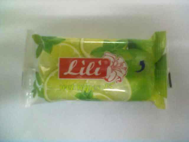 Волога серветка 15 шт. "Lili "Лайм з м'ятою" (1 пач), фото 1