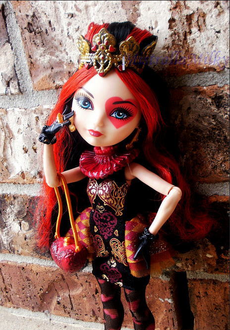 Кукла Лиззи Хартс Базовая Ever After High Lizzie Hearts Basic Doll - фото 4 - id-p969558393