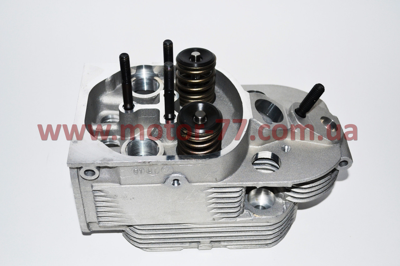 Головка блоку циліндрів (ГБЦ) Deutz F4L912, F6L912 (04236181)