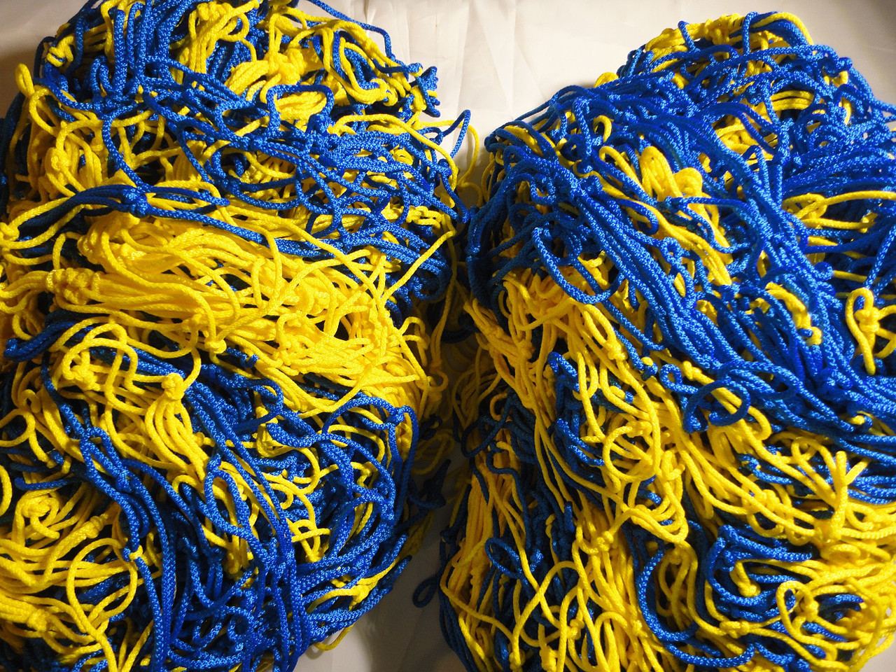 Сітка для футболу підвищеної міцності «СТАНДАРТ 2.1» жовто-синя (комплект 2 шт), фото 1