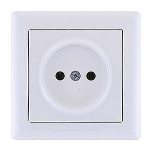 Розетка без з/к без з/ш серія BOLERO (білий) IEK РС01-00-0-ББ