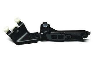 Ролик правих бокових дверей середній (з кронштейном) VW Transporter T5 03- AUTOTECHTEILE (Німеччина)