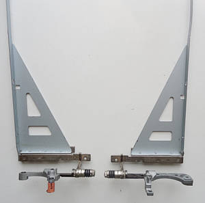 Петлі (пара) Toshiba Sattelite A300 A305 (FABL5004010+FABL5003010 FABL5005010+FABL5006010) б/в