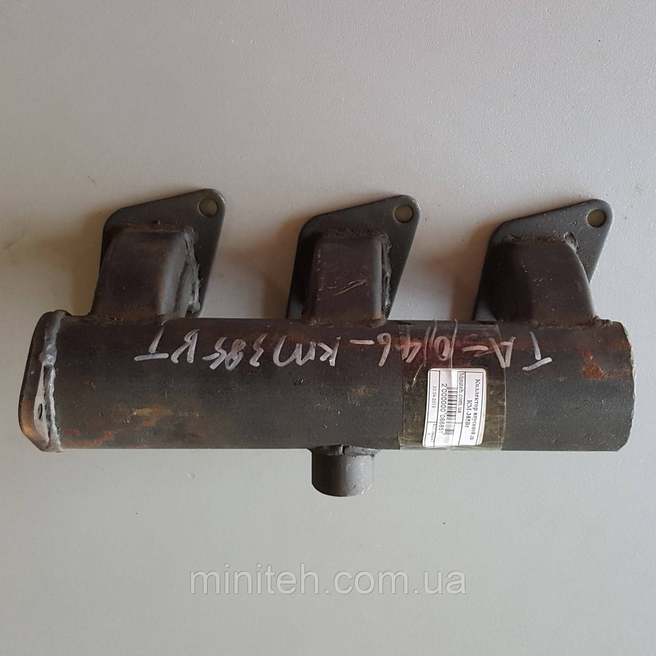 Колектор впускний дв. КМ-385Вт