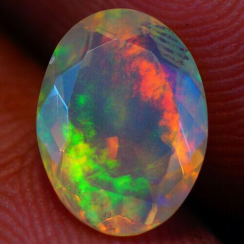 Ефіопський опал 1.11Ct 9.50 X 7.00 X 4.33 MM