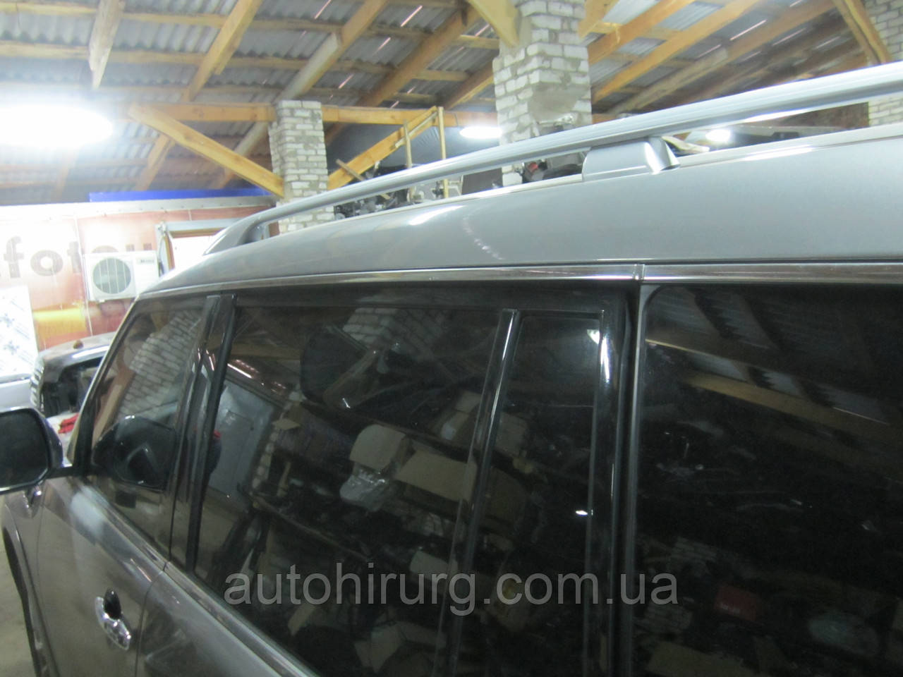 Лівий молдинг даху Infiniti Qx56/Qx80 — Z62