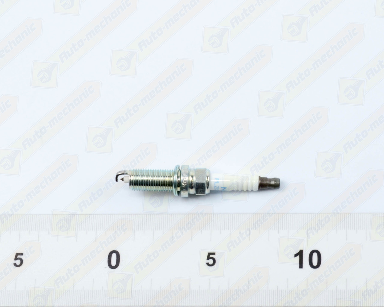 Купить Свеча зажигания на Renault Megane III 2009->2016 2.0 CVT Renault ...