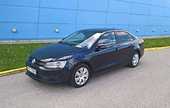 Лобове скло на Volkswagen Jetta з 2010-18 р.в.