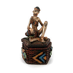 Скринька статуетка африканської дівчата на кришці S7626