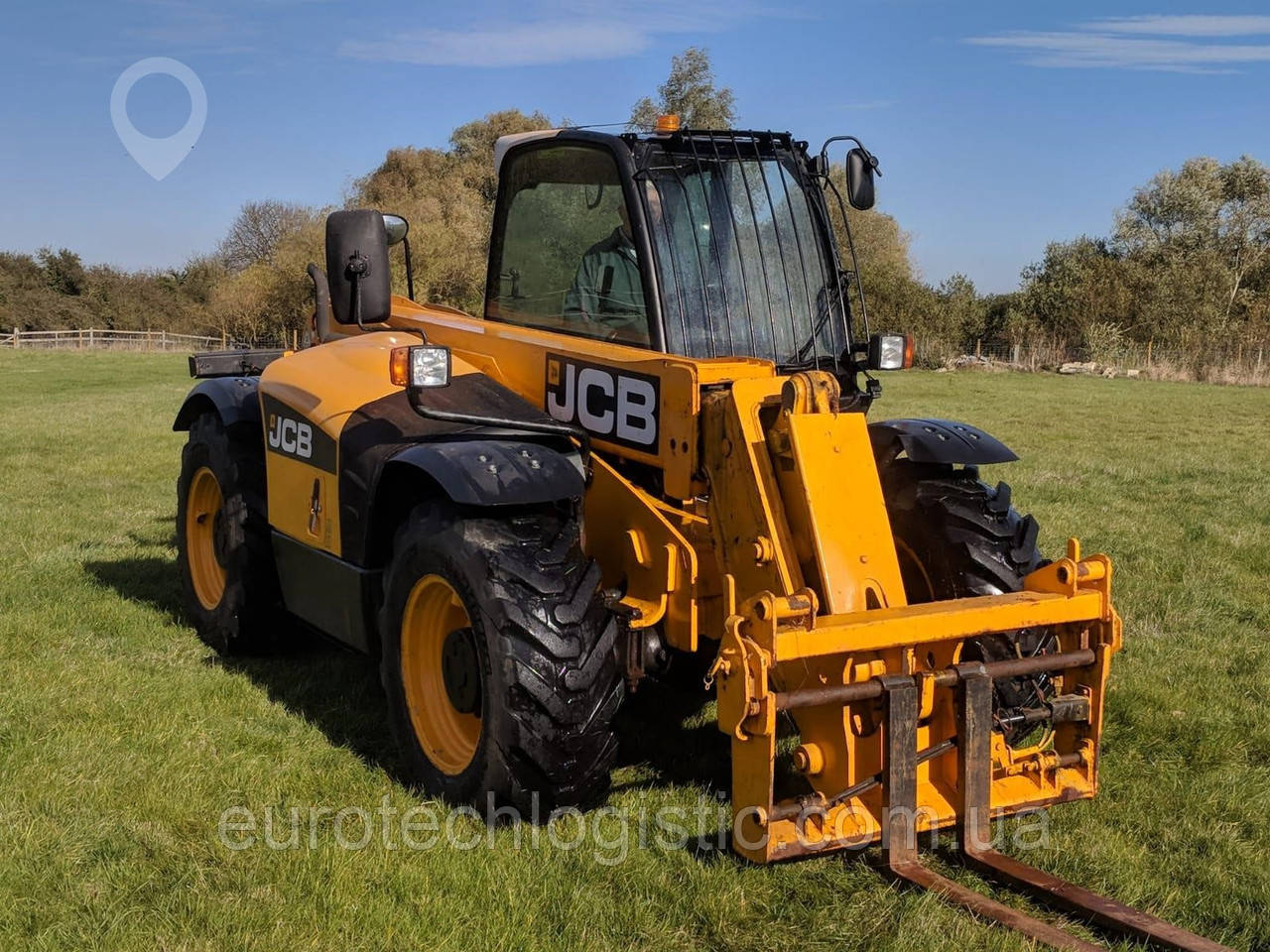 Телескопічний навантажувач JCB 531-70.