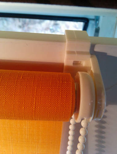 Інструкція щодо самостійного монтажу тканинних ролет відкритого типу.