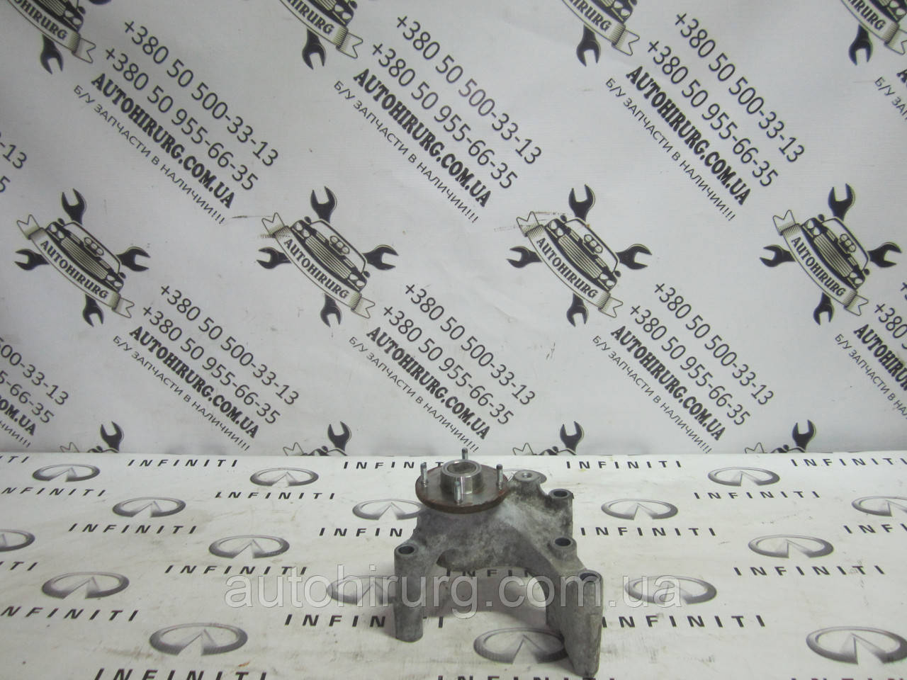 Кронштейн віскомфти Infiniti Qx56/Qx80 — Z62