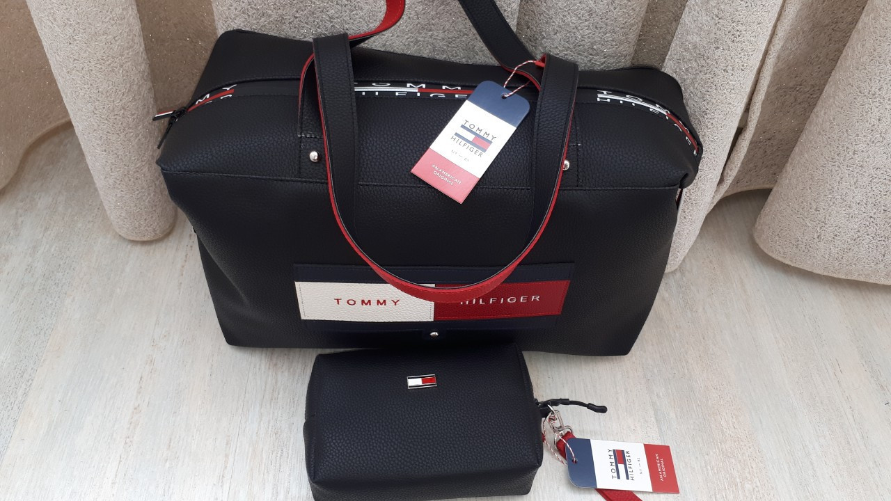 Спортивная сумка tommy hilfiger с косметичкой 2 черный и синий - фото 2 - id-p975212890