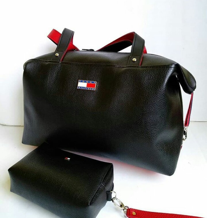 Спортивная сумка tommy hilfiger с косметичкой, черный и синий - фото 2 - id-p975217479