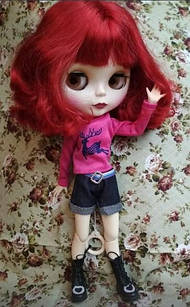 Шарнірна лялька Айсі (Блайз), карі вогненно-червоний колір + 10 пар пензлів, одяг і взуття в подарунок