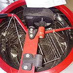 Медогонка 2-х рамкова неповоротна з нержавіючої сталі під рамках Дадан на Підставці, фото 3