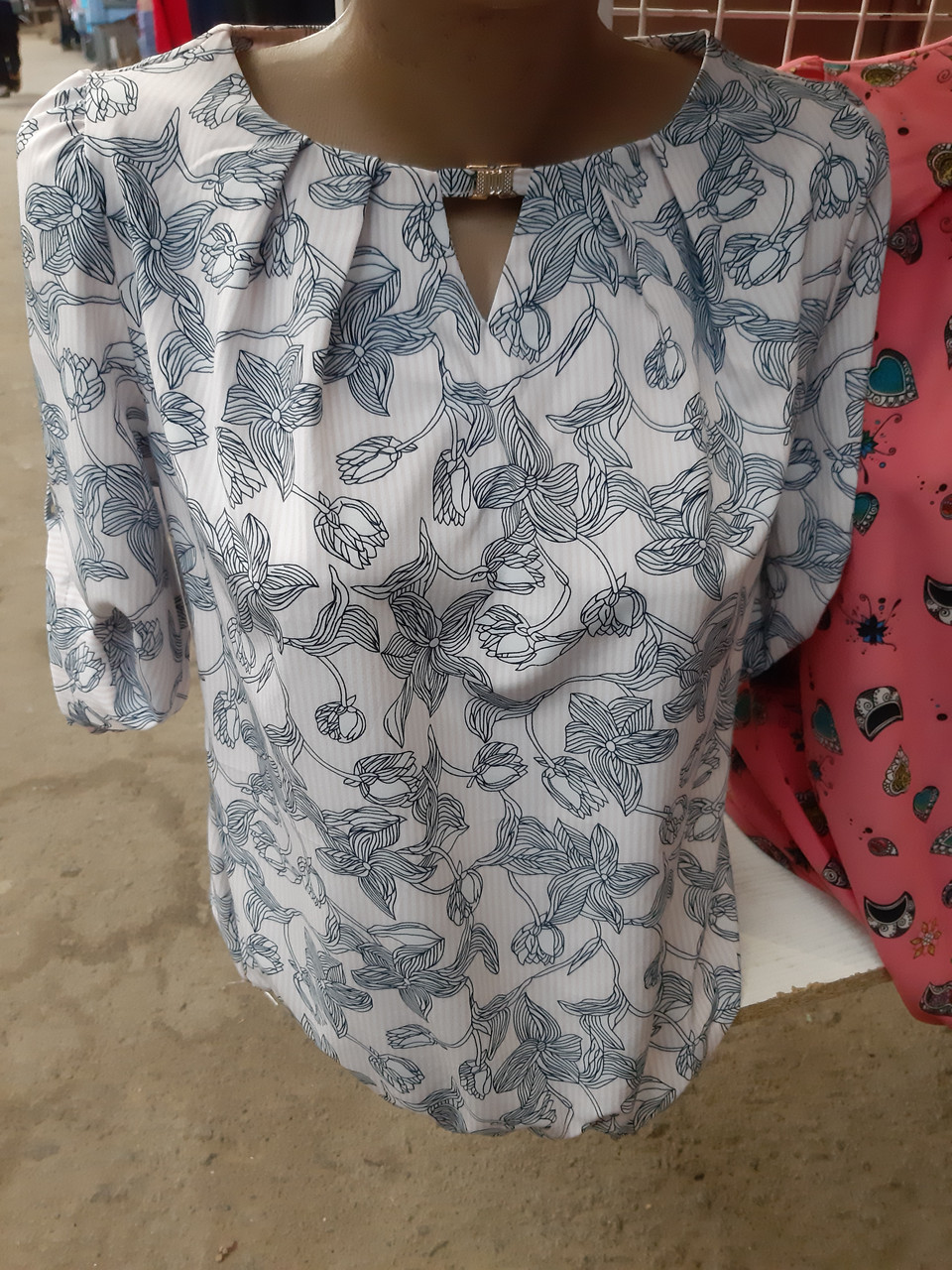 Женская летняя блузка с цветочным принтом - фото 1 - id-p662585647