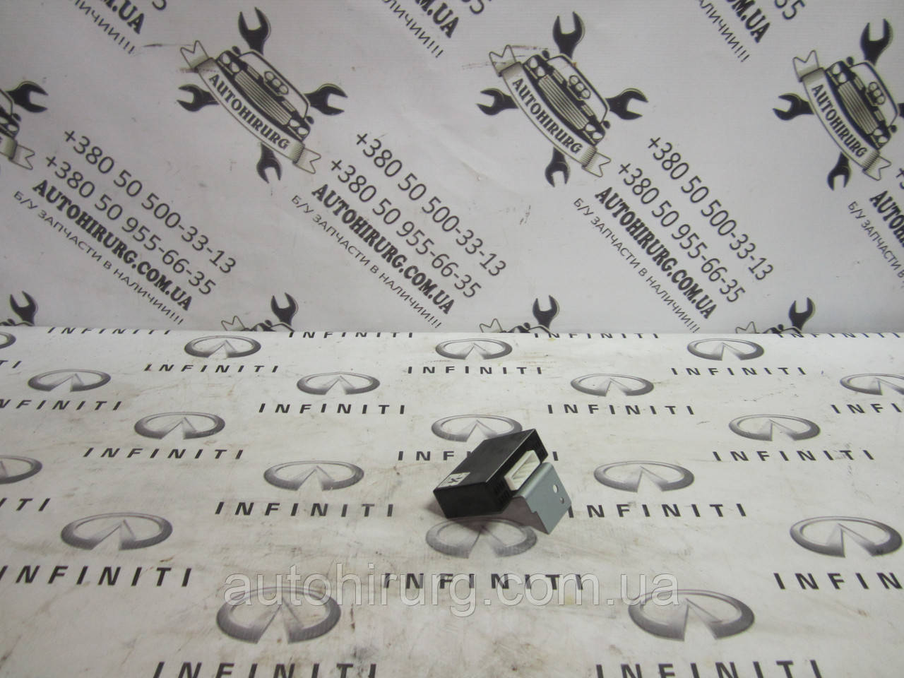 Контролер тиску в шинах Infiniti Qx56 / Qx80 — Z62 (40720-1LA0A)