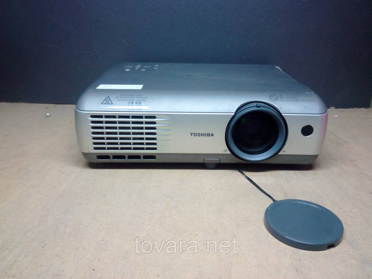 Проєктор Toshiba TLP-T500 No1