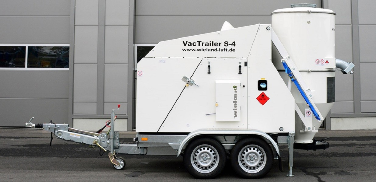 Мобільна вакуумна установка VacTrailers S-4 Diesel 44 kW