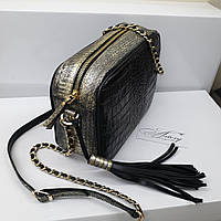 Женская черная кожаная сумочка STELLA на цепочке с золотистой коброй