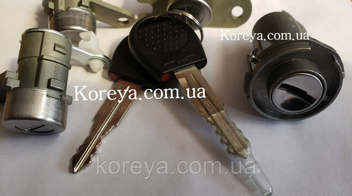 アオ Замок зажигания +комплект личинок Авео T255, Т200 Хетчбек 96585577