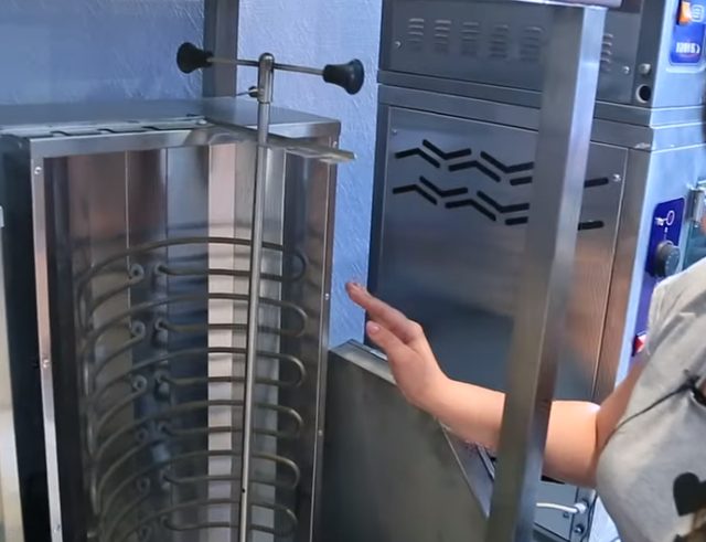 Аппарат для шаурмы КИЙ-В ШЭ-20 Аппарат для шаурмы КИЙ-В ШЭ-20 работа