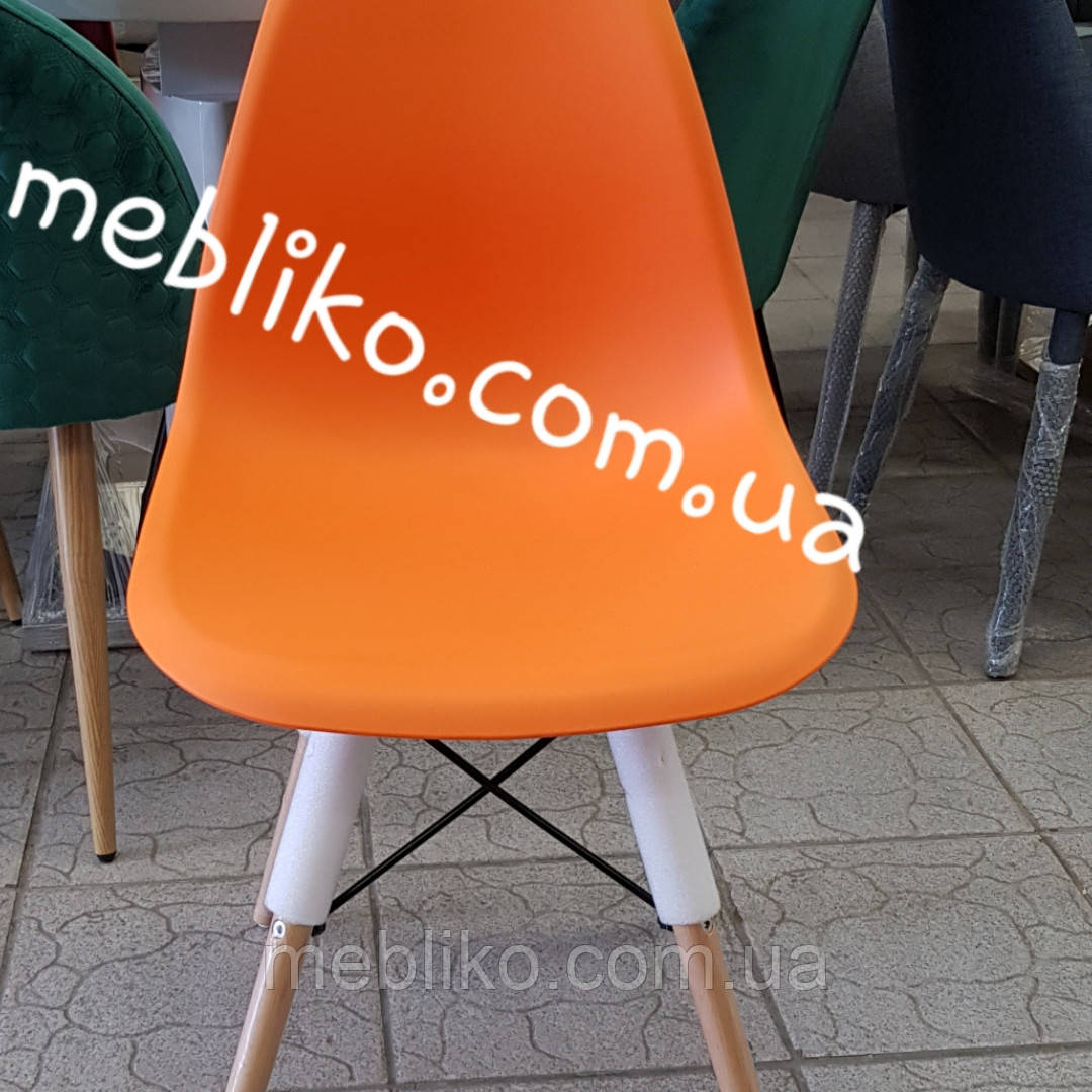 Обідній стілець AC-016W (Eames Chair) жовтогарячий пластик