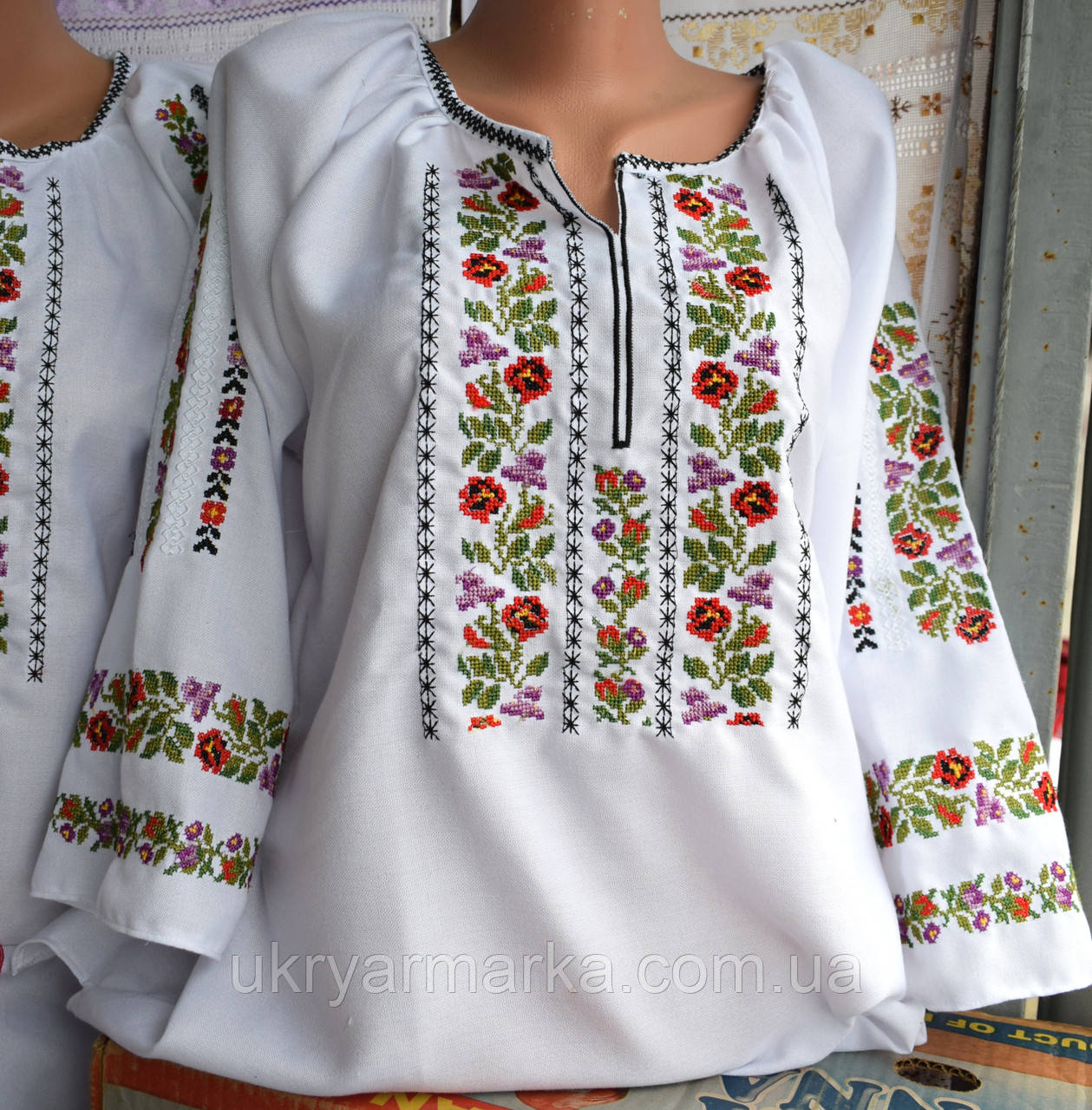 Вишита жіноча сорочка "Іларія"