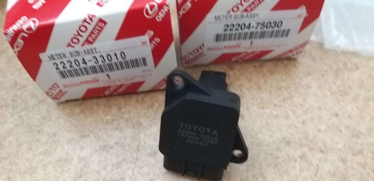 Датчик витрати повітря Toyota Prado 150 GX470 LX 470 570 GX 470 460 22204-75030