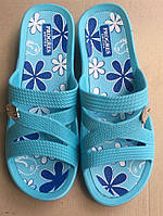 Жіночі шльопанці на товстій підошві .Розмір 36,38,39.