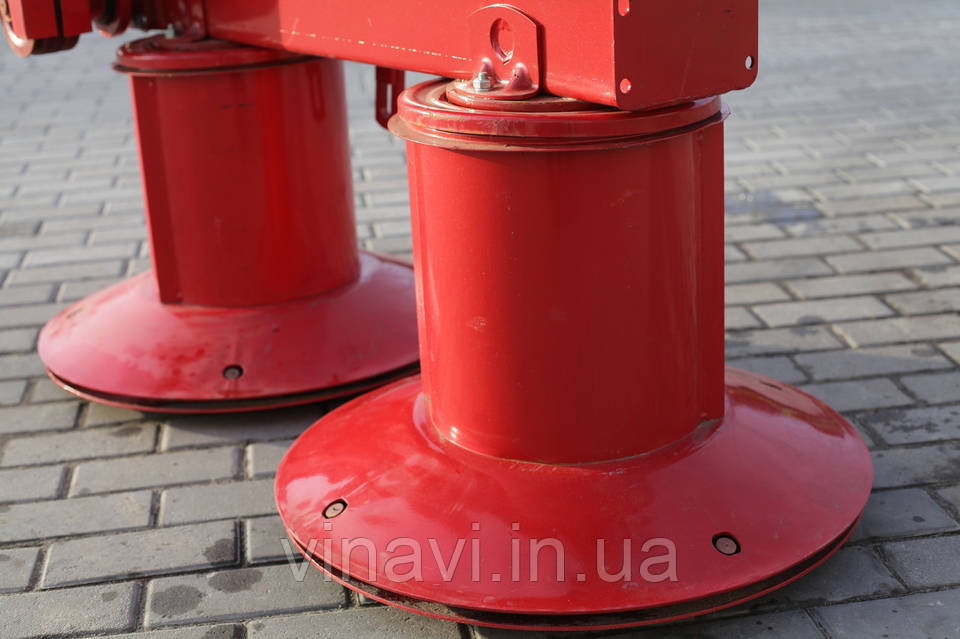 Польская роторная косилка с защитным кожухом Wirax Польша Z